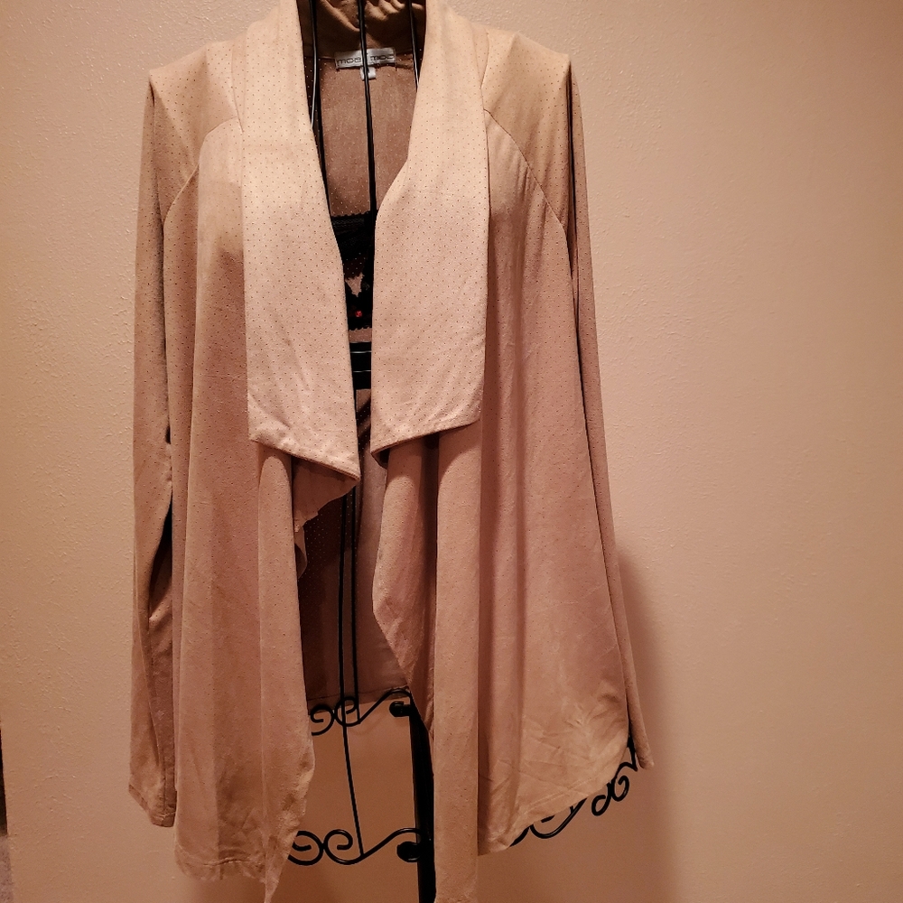 NWOT Moa Moa Woman's Suede Like drape front cardigan Blouse